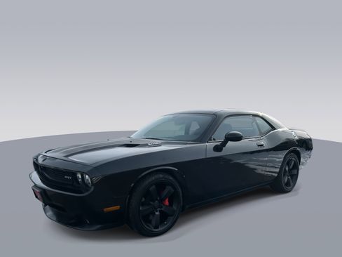 Used 2010 Dodge Challenger SRT8 w/ SRT Option Group II image 7
