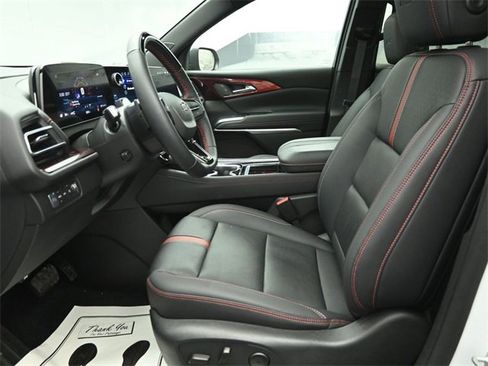 Used 2024 Chevrolet Traverse RS w/ LPO, Floor Liner Package image 9