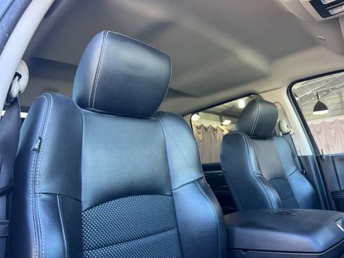 Used 2018 RAM 3500 Lone Star w/ Sport Appearance Group image 17