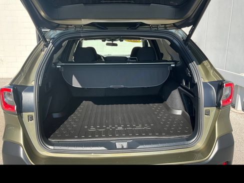 Certified 2022 Subaru Outback Premium AWD/4WD image 12