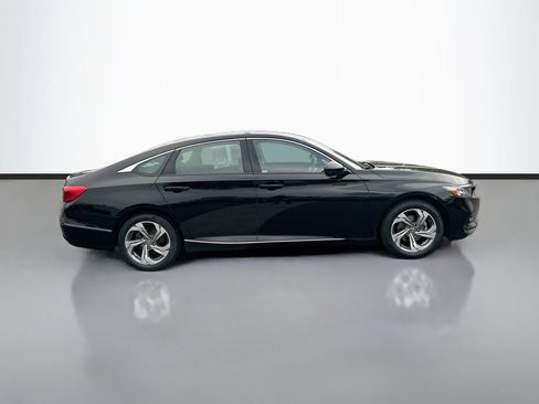 Used 2018 Honda Accord EX image 4