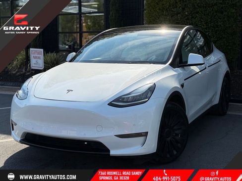 Used 2021 Tesla Model Y Long Range image 1