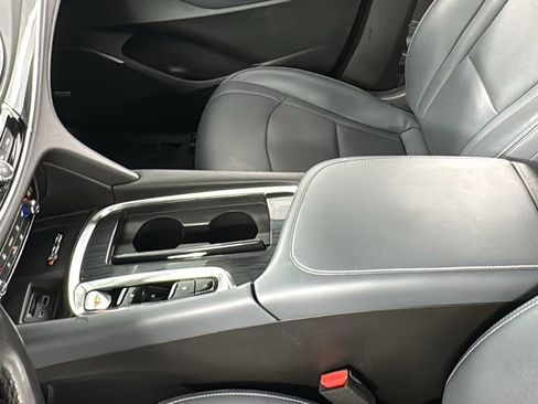 Used 2023 Buick Enclave Essence w/ Experience Buick Package image 38