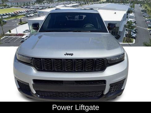 Certified 2025 Jeep Grand Cherokee L Altitude image 10