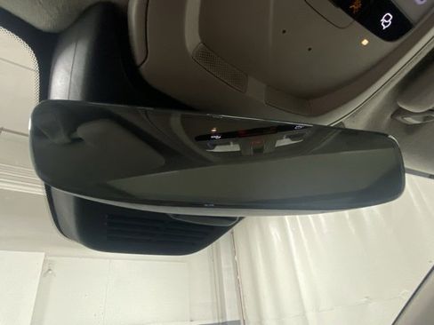 Used 2025 Volvo XC40 B5 Core image 27