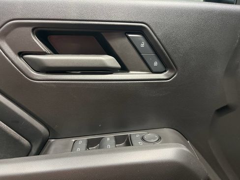 Used 2024 Chevrolet Colorado Trail Boss w/ Technology Package image 16