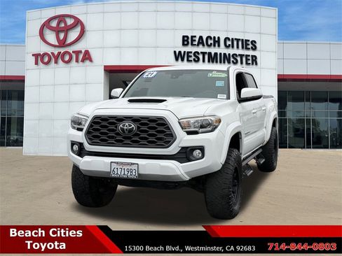 Used 2021 Toyota Tacoma TRD Sport image 5