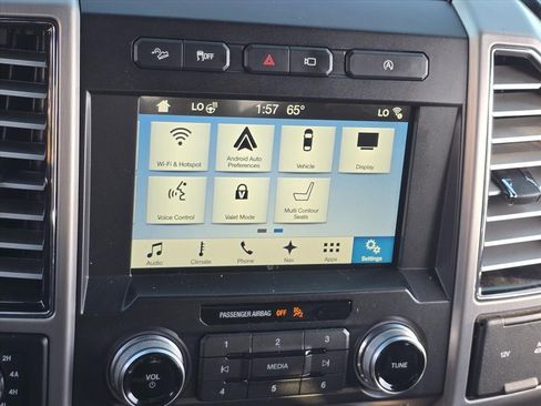 Used 2018 Ford F150 Platinum w/ Equipment Group 701A Luxury image 20