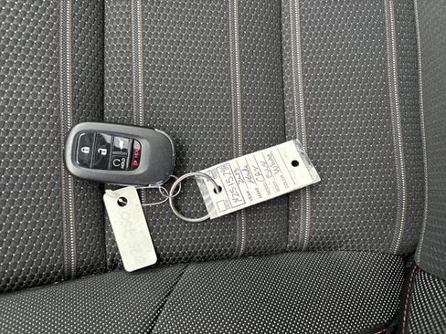 Used 2023 Honda CR-V Sport image 30