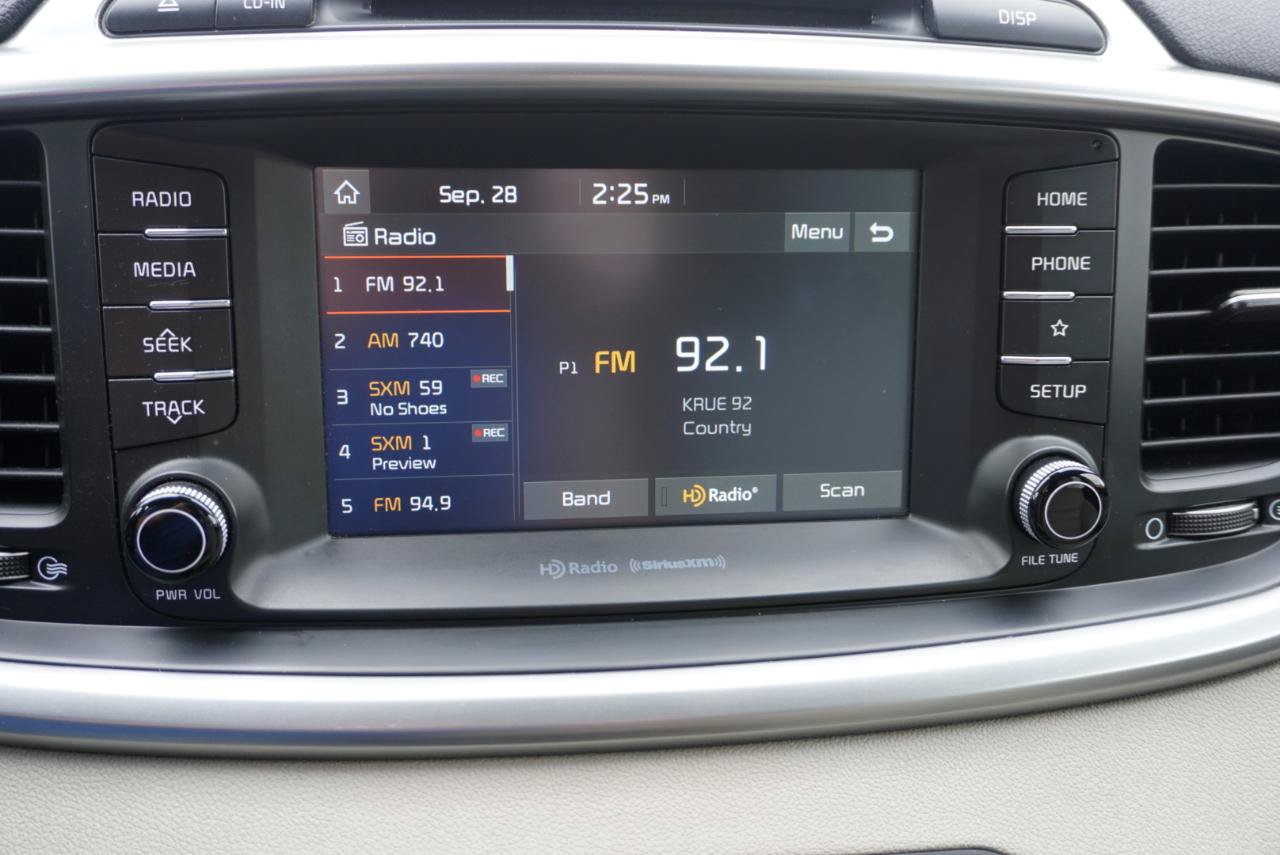 Used 2019 Kia Sorento EX FWD image 16