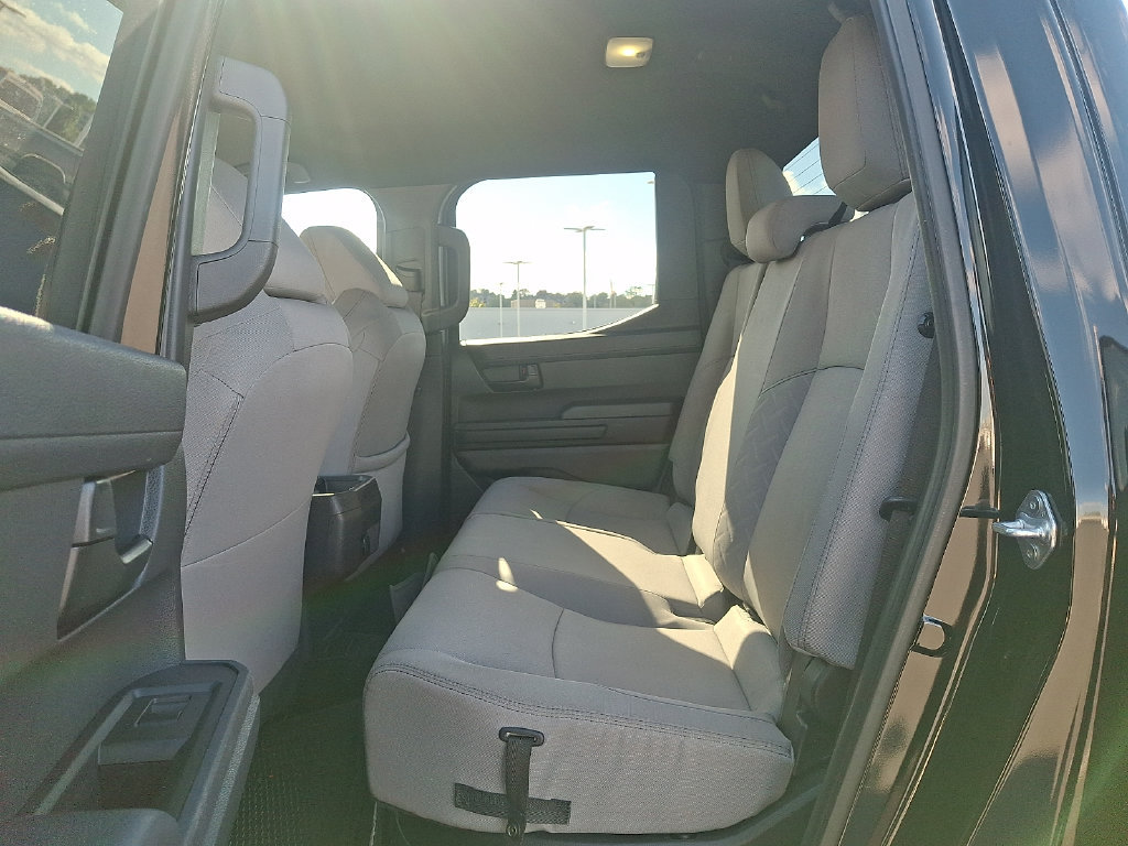 Certified 2025 Toyota Tacoma SR5 AWD/4WD image 15