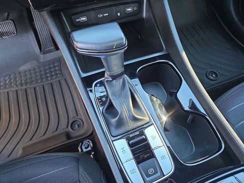 Used 2022 Hyundai Santa Cruz SEL Premium image 25