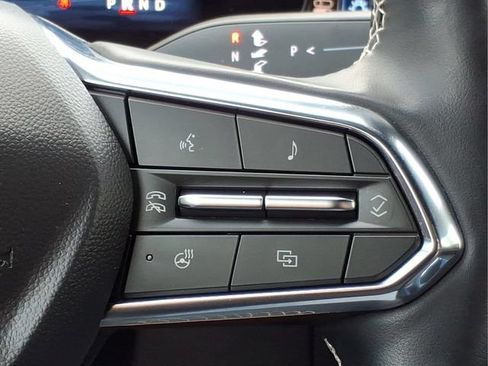 Used 2024 Chevrolet Equinox EV LT FWD image 25