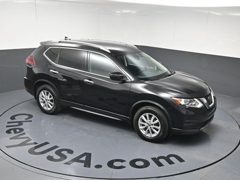 Used 2020 Nissan Rogue SV image 33