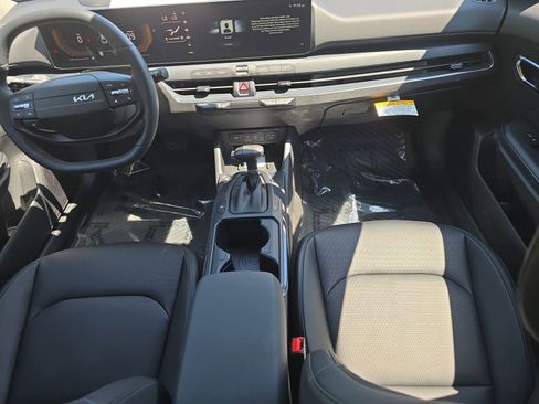 New 2026 Kia K4 EX image 9