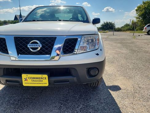 Used 2021 Nissan Frontier S image 9