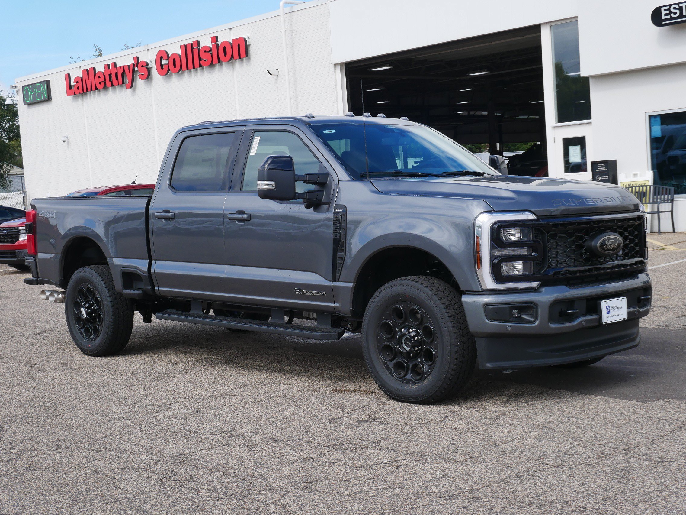 New 2026 Ford F350 Lariat w/ Black Appearance Package AWD/4WD image 5