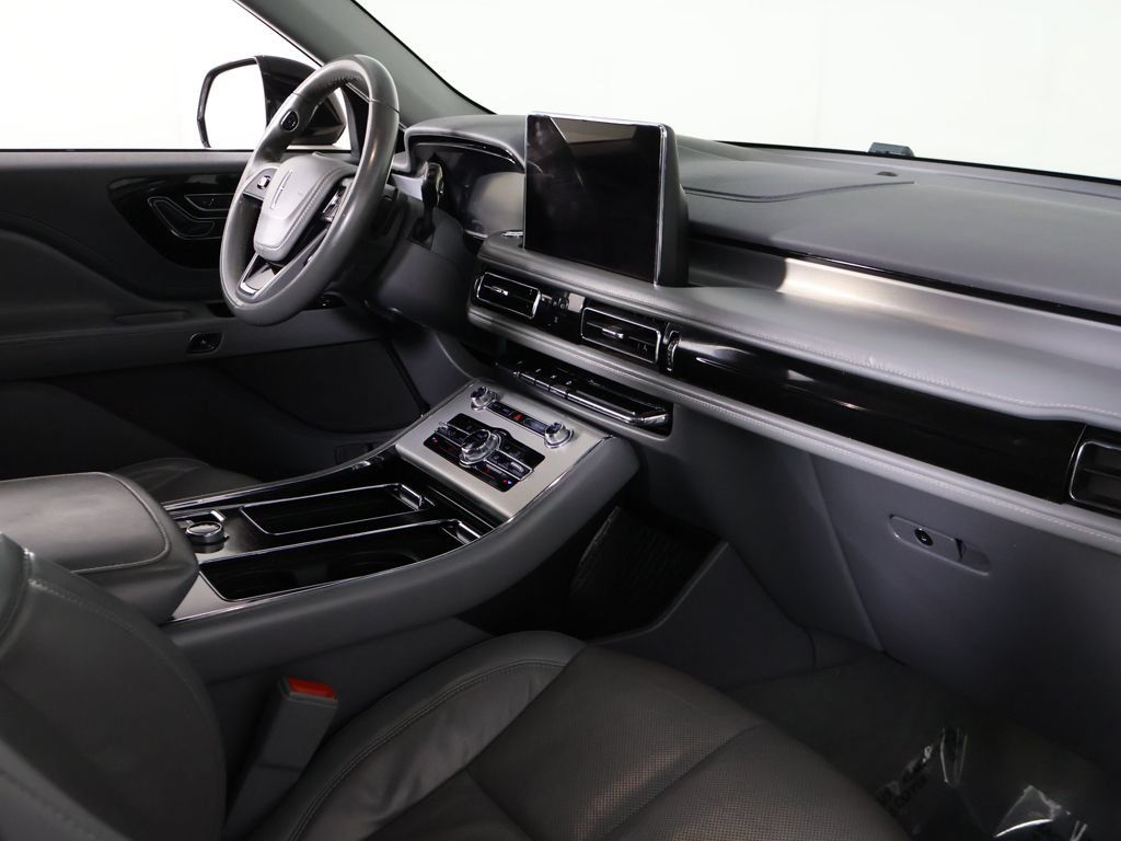 Used 2021 Lincoln Aviator Reserve RWD image 31