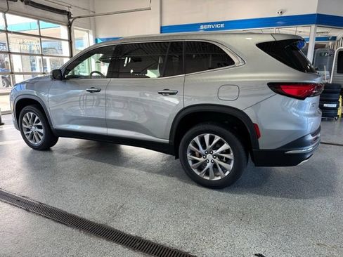 New 2026 Buick Enclave Preferred AWD/4WD image 5