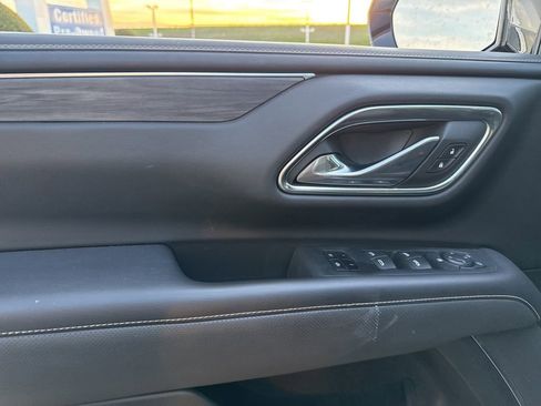 Used 2021 GMC Yukon SLT image 10