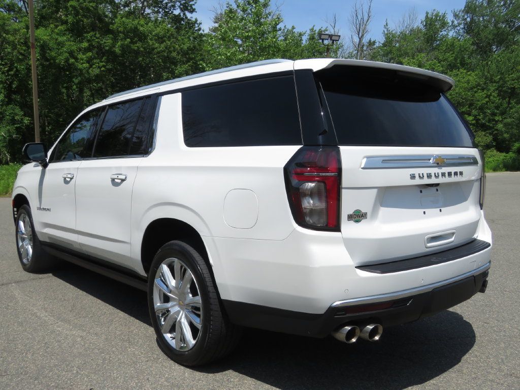 Used 2023 Chevrolet Suburban High Country w/ Premium Package 2 AWD/4WD image 7