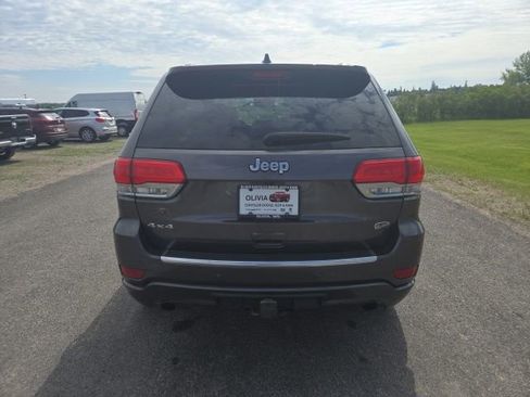 Used 2015 Jeep Grand Cherokee Overland w/ Advanced Technology Group AWD/4WD image 4