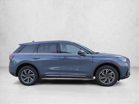 Used 2023 Lincoln Corsair AWD w/ Equipment Group 101A image 4