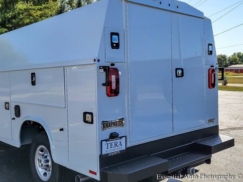 New 2025 Chevrolet Express 3500 w/ Power Convenience Package image 6