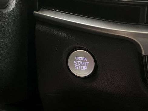 Used 2024 Kia Sorento S FWD image 41
