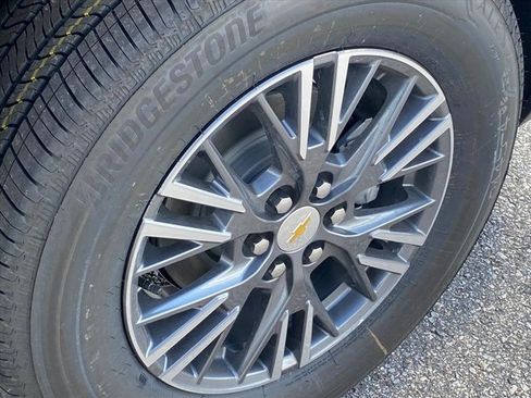 New 2026 Chevrolet Traverse LT w/ LPO, Floor Liner Package image 22