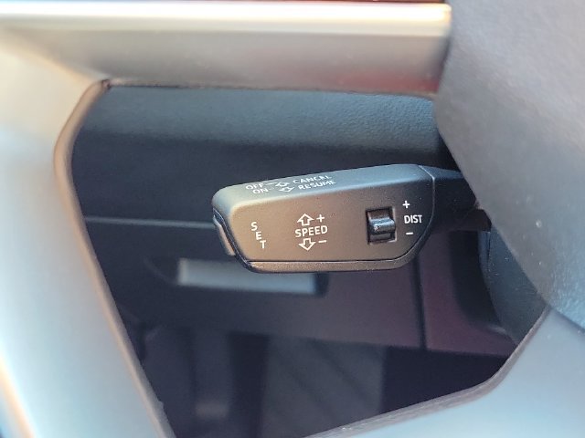 Used 2025 Audi Q5 Premium w/ Convenience Package AWD/4WD image 13
