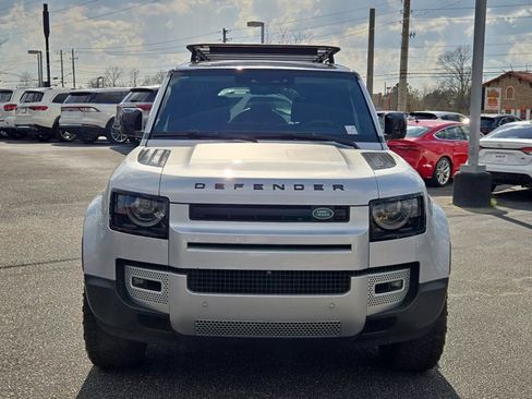 Used 2020 Land Rover Defender 110 HSE image 2