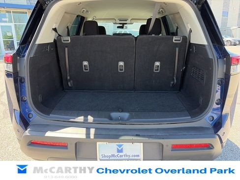 Used 2025 Nissan Pathfinder SV FWD image 58
