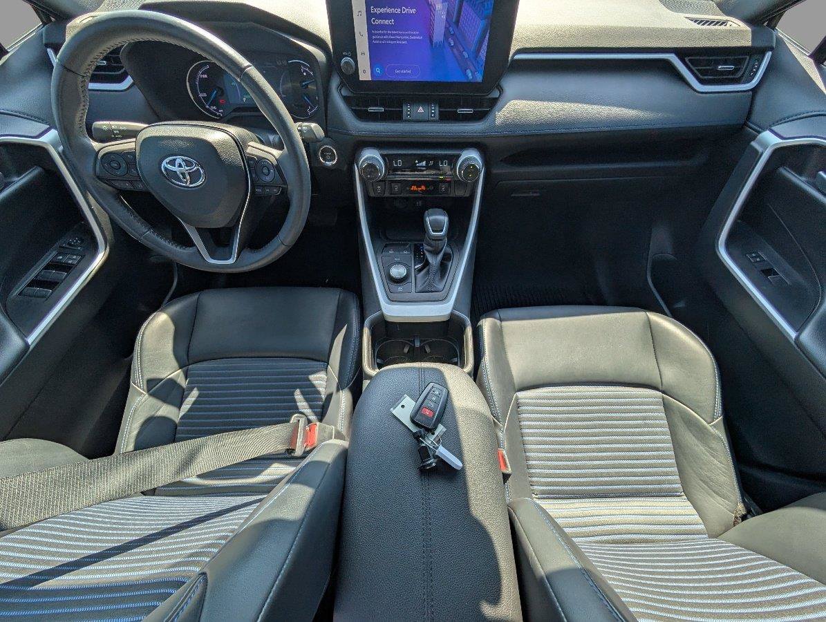 Used 2023 Toyota RAV4 XSE AWD/4WD image 34
