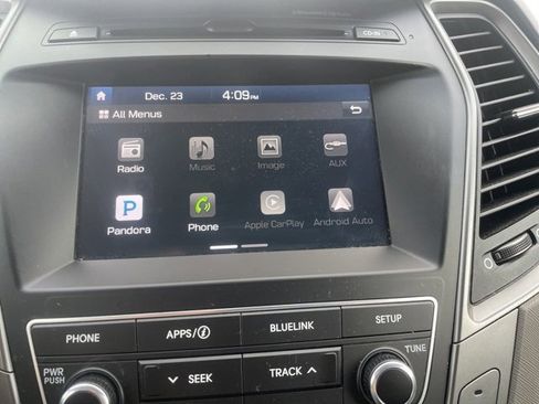 Used 2018 Hyundai Santa Fe Sport w/ 2.4L Value Package 02 image 34