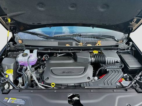 New 2026 Chrysler Pacifica Limited w/ S Appearance Package image 35