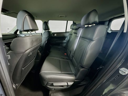 Used 2025 Hyundai Santa Fe SEL image 28