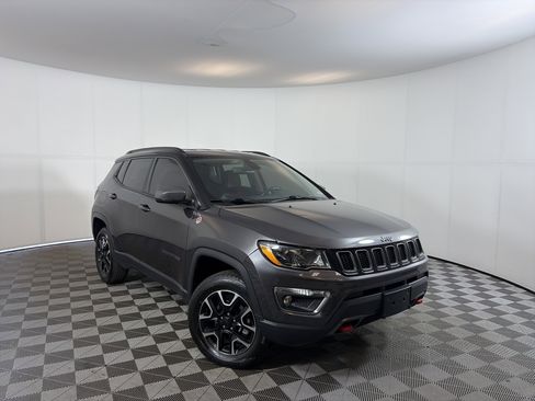 Used 2020 Jeep Compass Trailhawk image 1