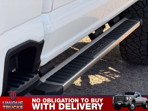 Used 2025 Ford F350 Lariat image 12