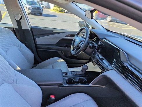 Certified 2025 Toyota Camry LE image 10