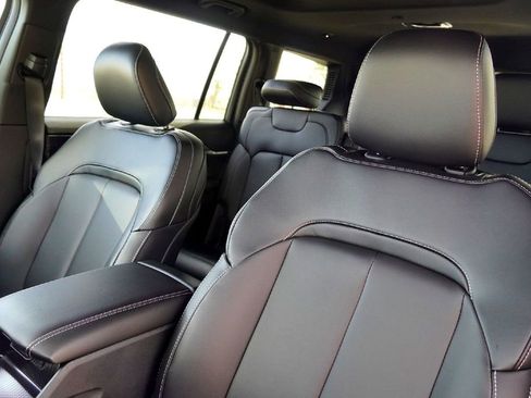 New 2025 Jeep Grand Cherokee L Limited image 11