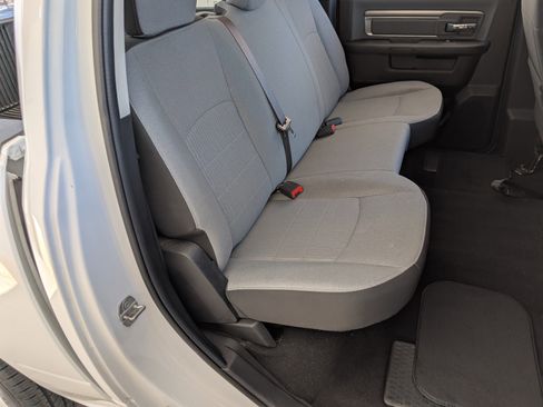 Used 2021 RAM 1500 Classic SLT image 19