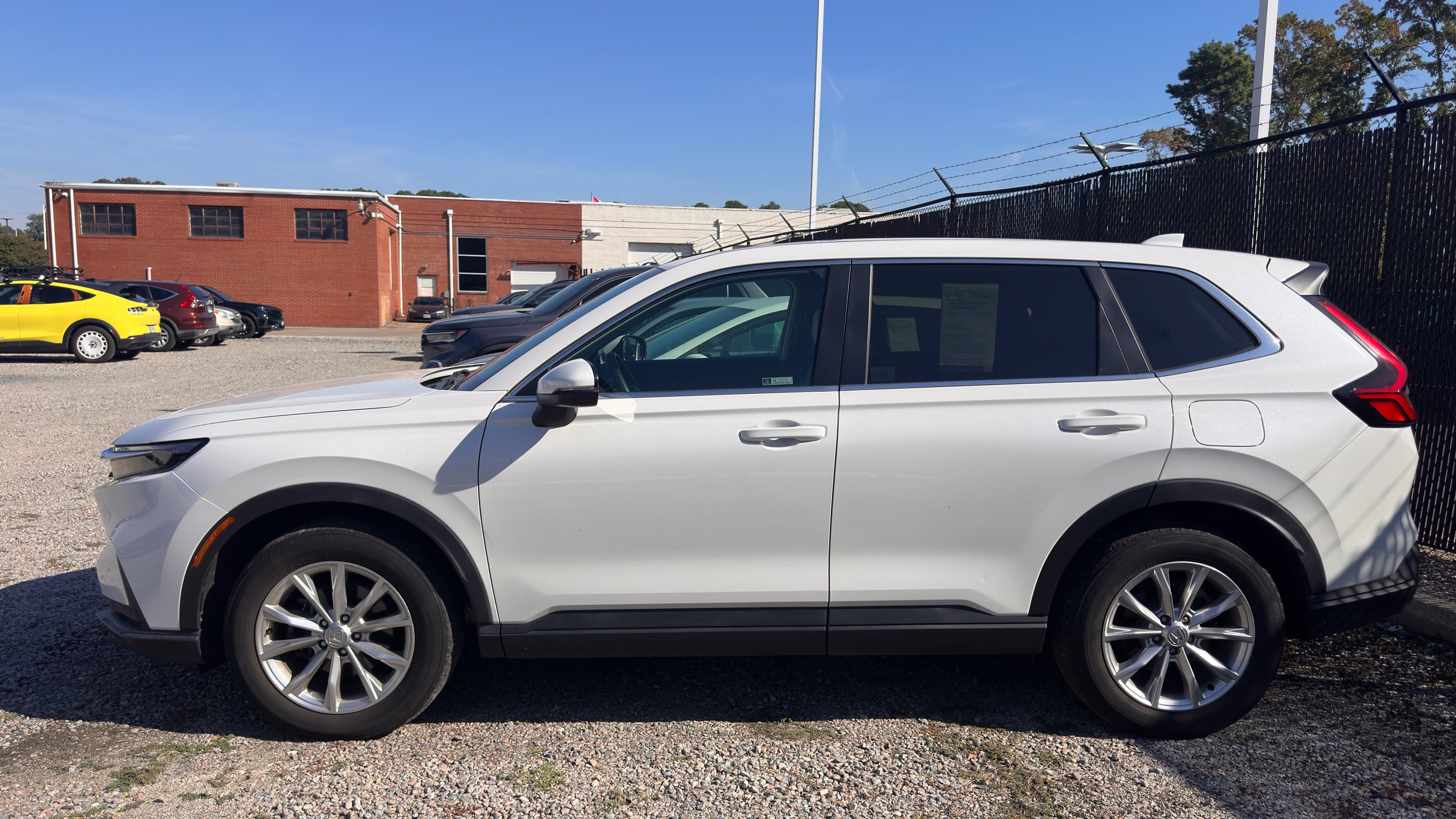 Used 2024 Honda CR-V EX image 4