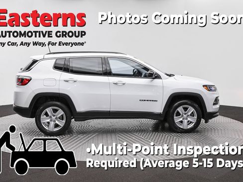 Used 2022 Jeep Compass Latitude w/ Convenience Group AWD/4WD image 4