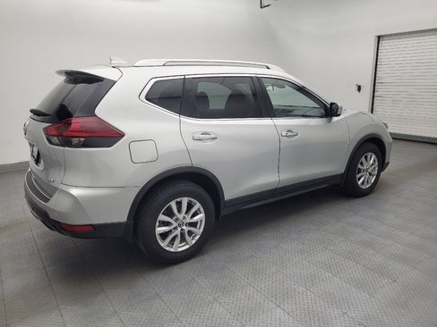 Used 2019 Nissan Rogue SV FWD image 10