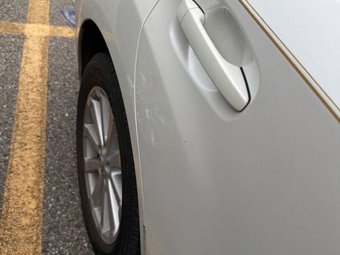 Used 2011 Toyota Venza image 8