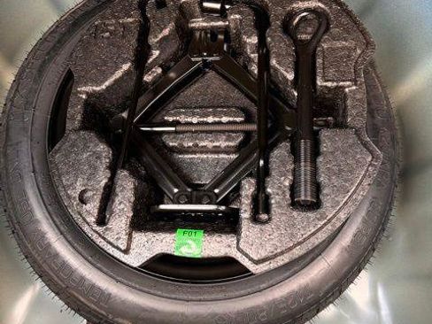 New 2024 Hyundai Elantra SEL image 15