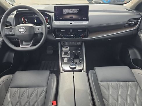 Certified 2026 Nissan Rogue Platinum w/ Platinum Premium Package AWD/4WD image 13