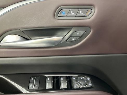 Used 2022 Cadillac Escalade Sport Platinum w/ LPO, ONYX Package AWD/4WD image 34