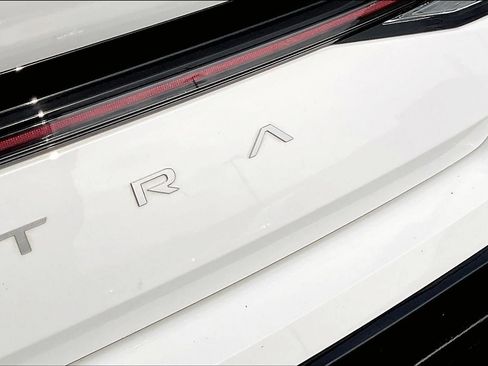 Certified 2025 Hyundai Elantra N Line FWD image 27